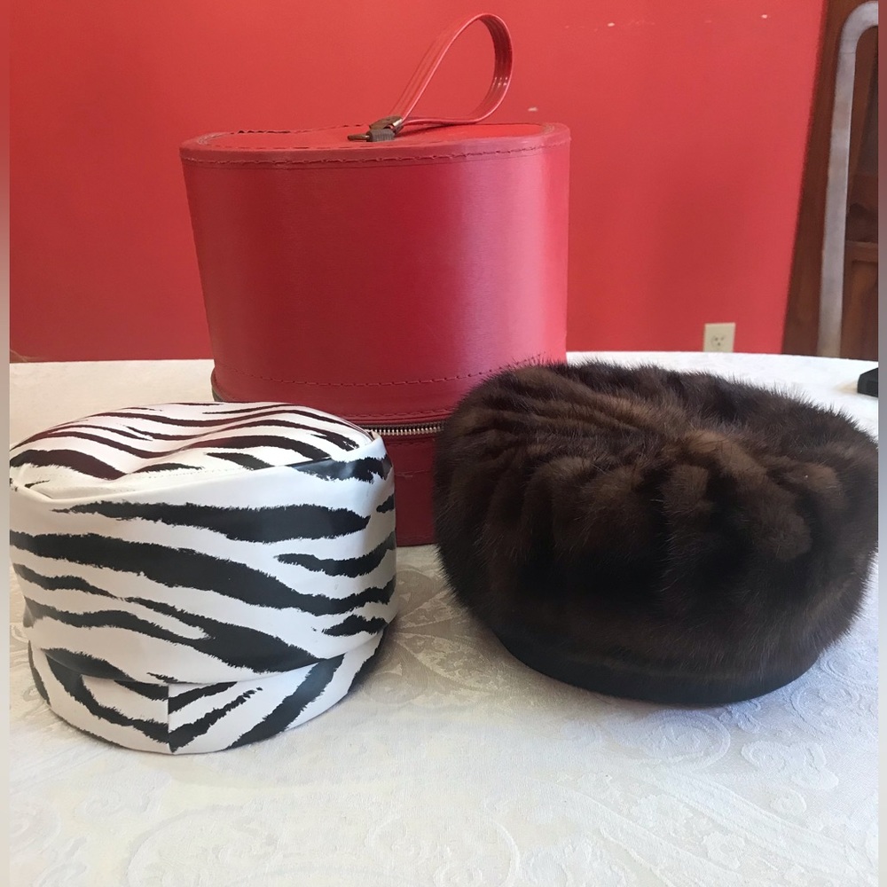 Vintage hats with hat box